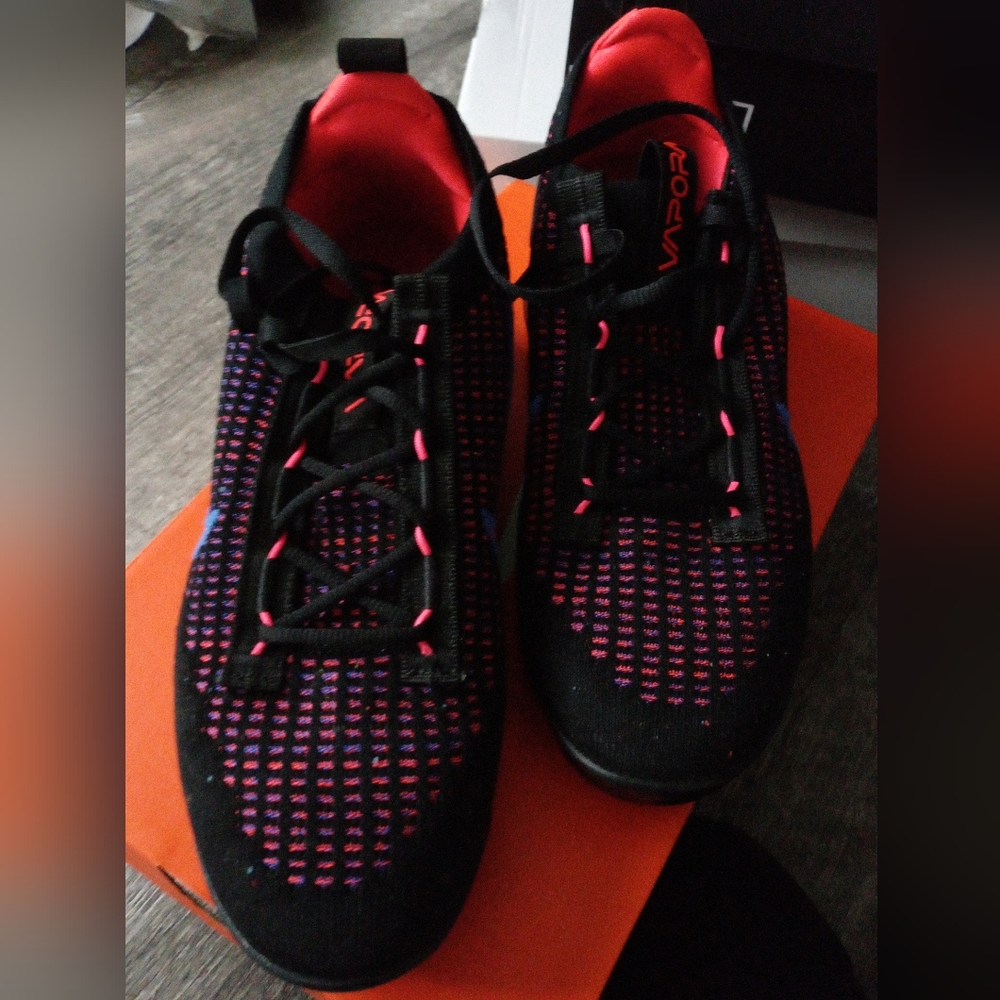 Women's AIR VAPORMAX 2021 FK Size 9